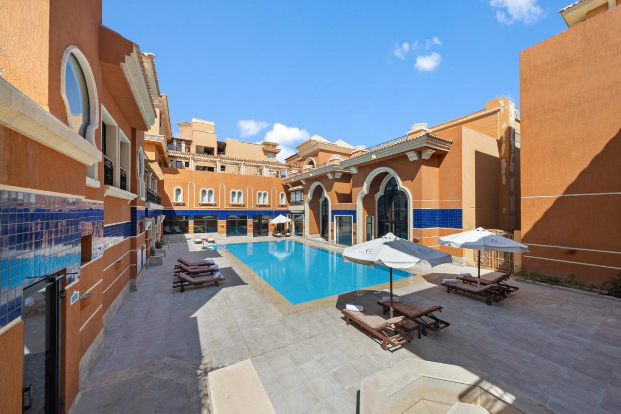 The Cascades Golf Resort, Spa & Thalasso Soma Bay Exterior photo The swimming pool at the hotel