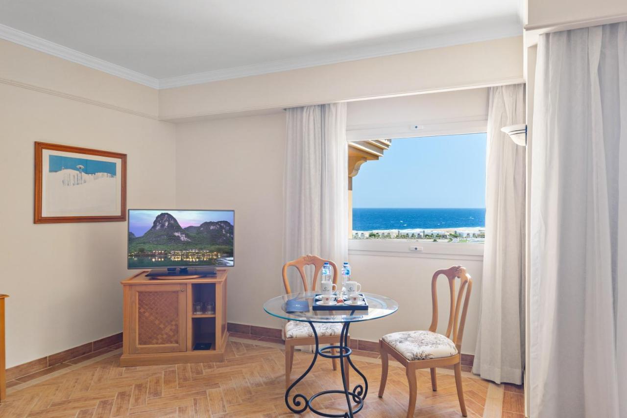 The Cascades Golf Resort, Spa & Thalasso Soma Bay Exterior photo A room at the hotel