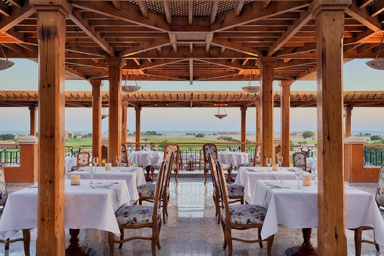 The Cascades Golf Resort, Spa & Thalasso Soma Bay Exterior photo The restaurant